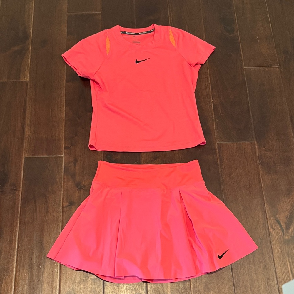 Nike Vibrant Sports Set